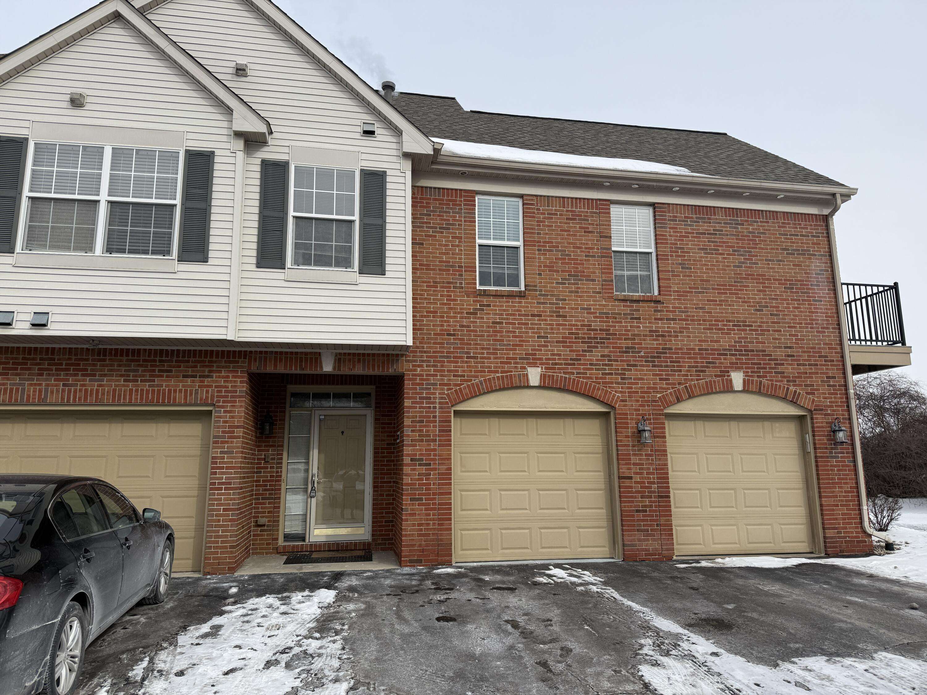 23493 Williamsburg CIR, Woodhavencity_wayne, MI 48183