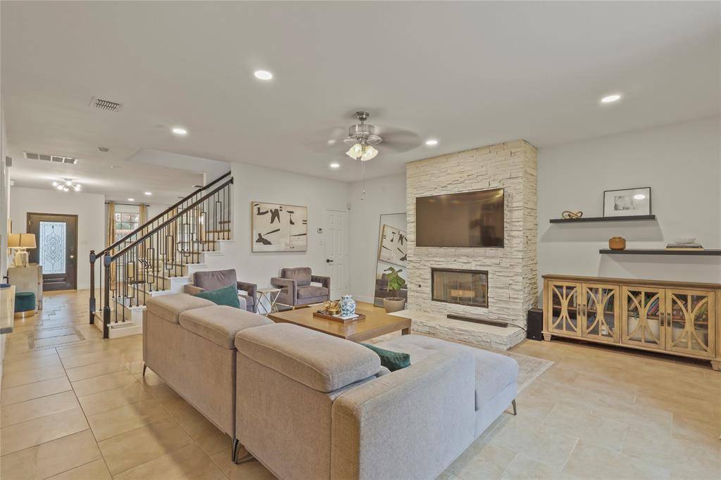 3909 Pitchstone Drive, Mckinney, TX 75070