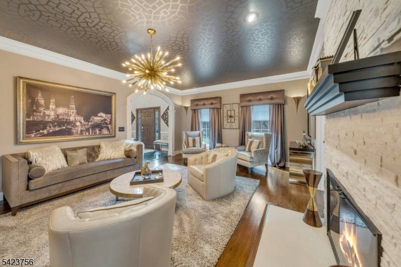 11 Baltusrol Way, Bernards Twp., NJ 07931