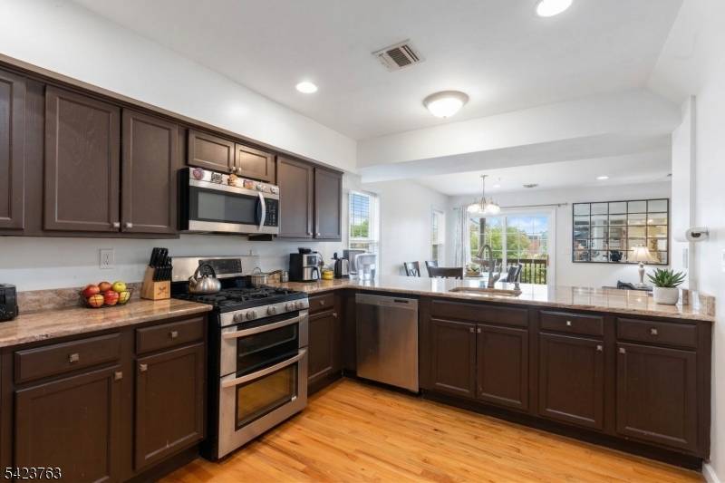 30 Mountain Ave #11, Paterson City, NJ 07501