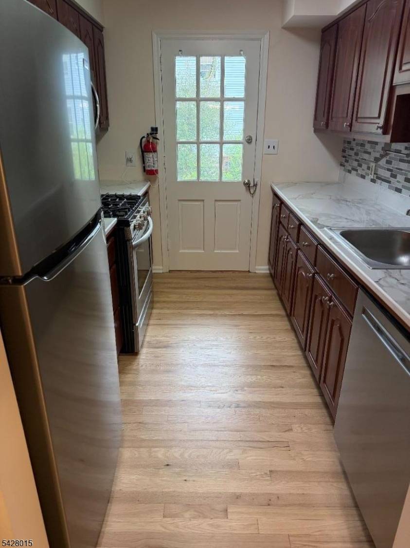 127 Osprey, Allamuchy Twp., NJ 07840