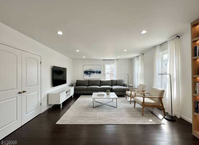105 S 7Th St, Newark City, NJ 07107