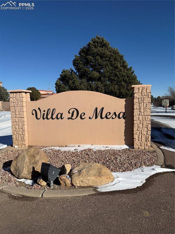1915 Calle De Seville, Colorado Springs, CO 80904