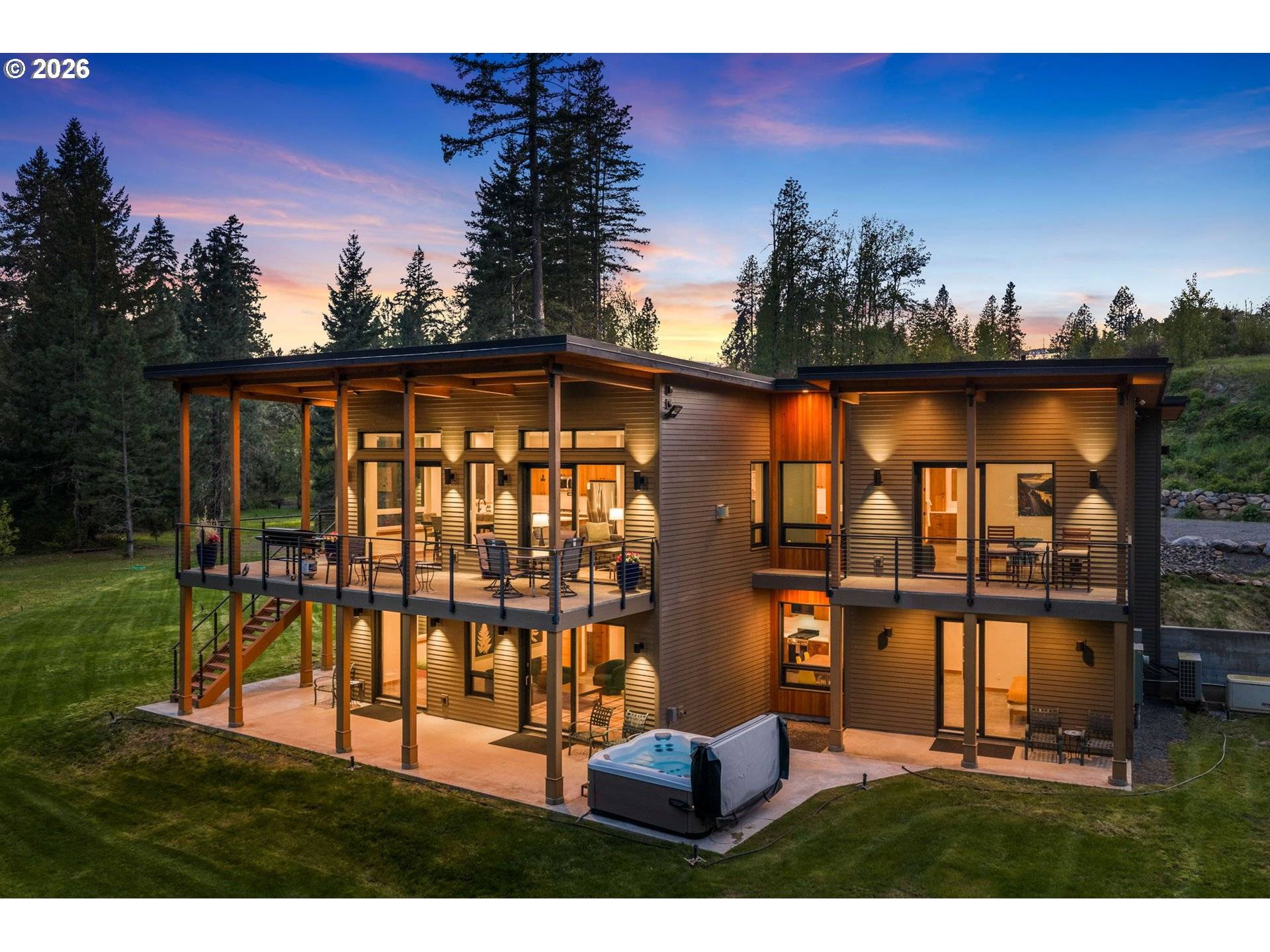 37 WATERSIDE LN, White Salmon, WA 98672