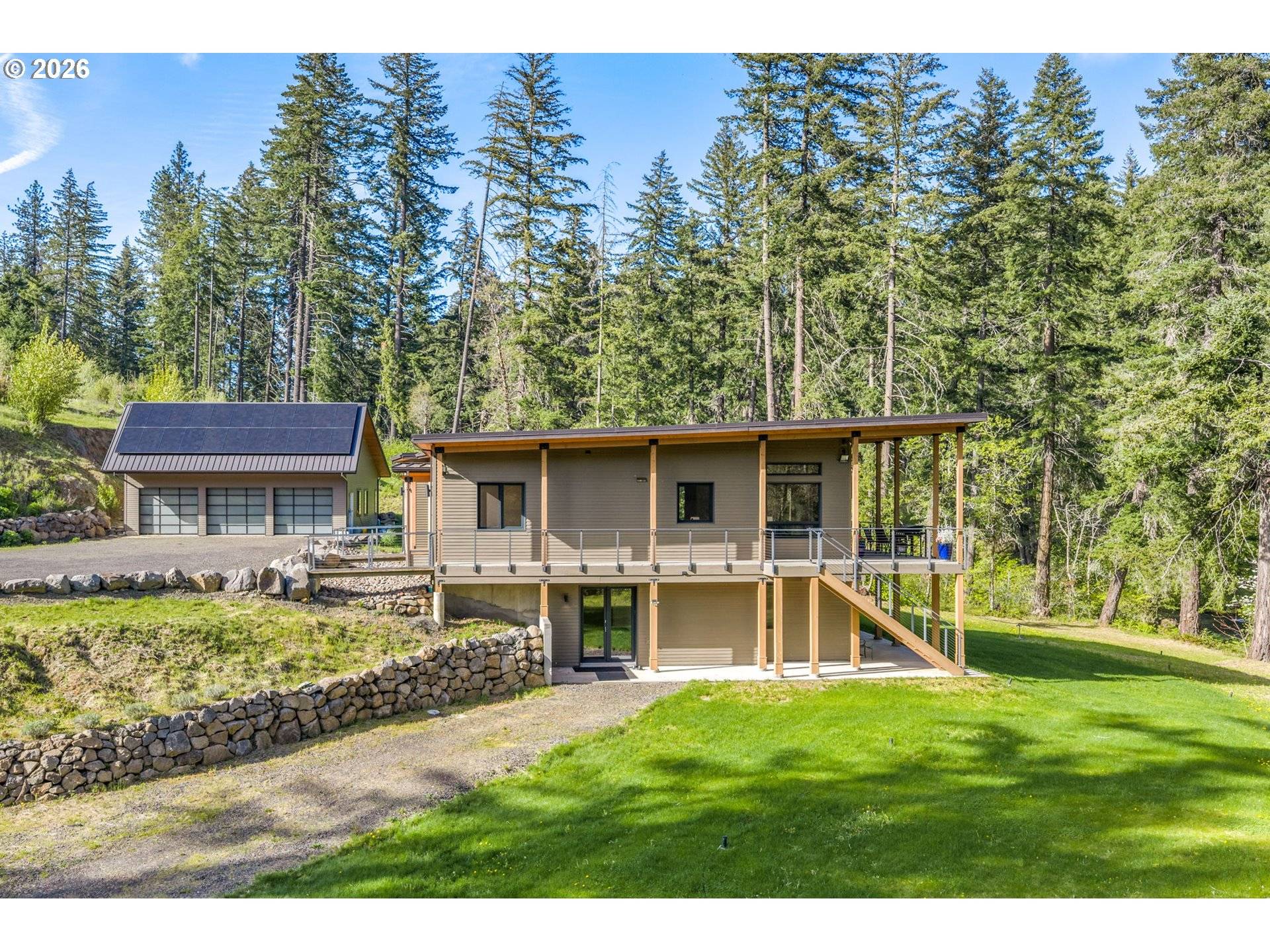 37 WATERSIDE LN, White Salmon, WA 98672