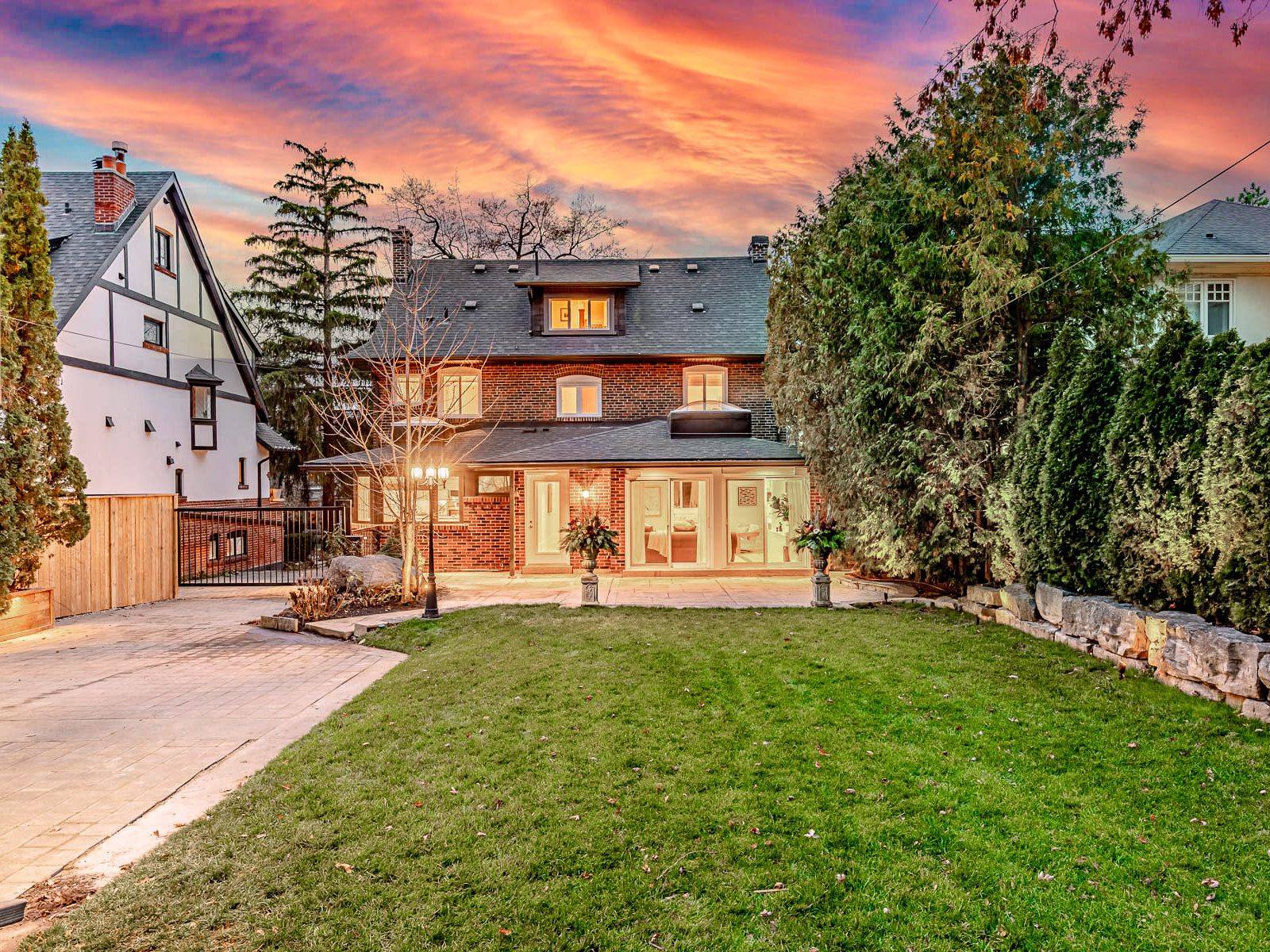 35 Weybourne CRES, Toronto C04, ON M4N 2R4