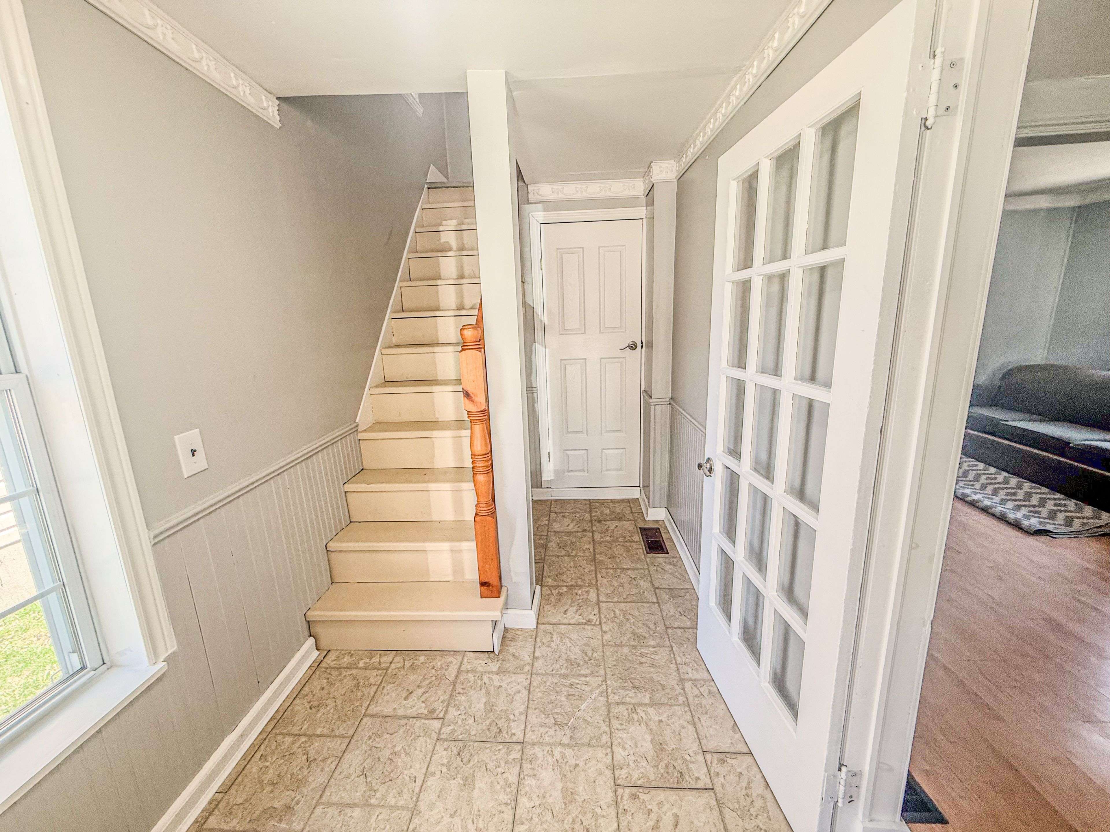 215 Brock ST, Gananoque, ON K7G 1G5