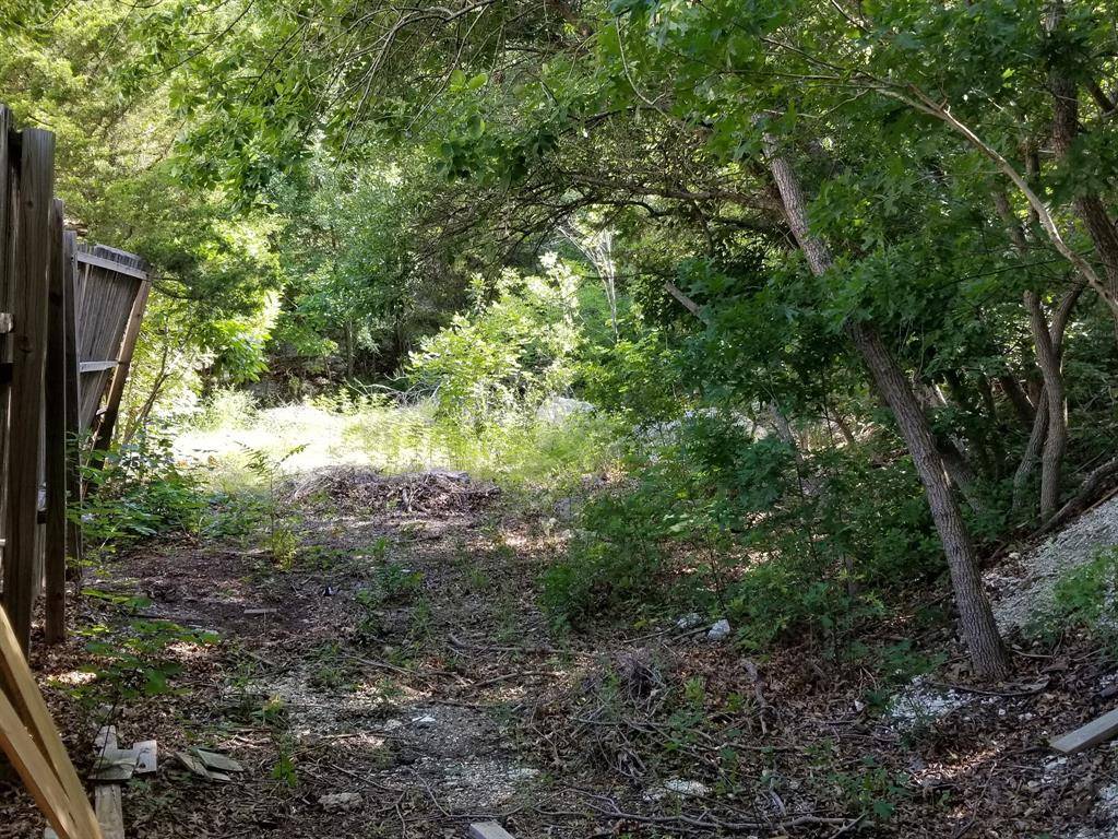 7225 Scyene Road, Dallas, TX 75227