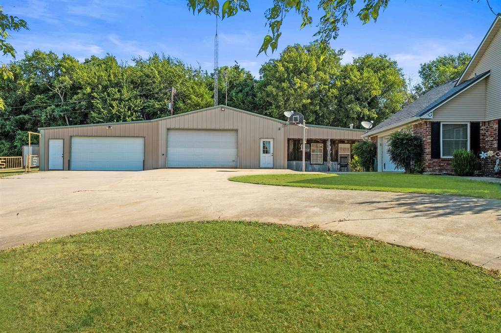 8948 Fm 1827, Anna, TX 75409