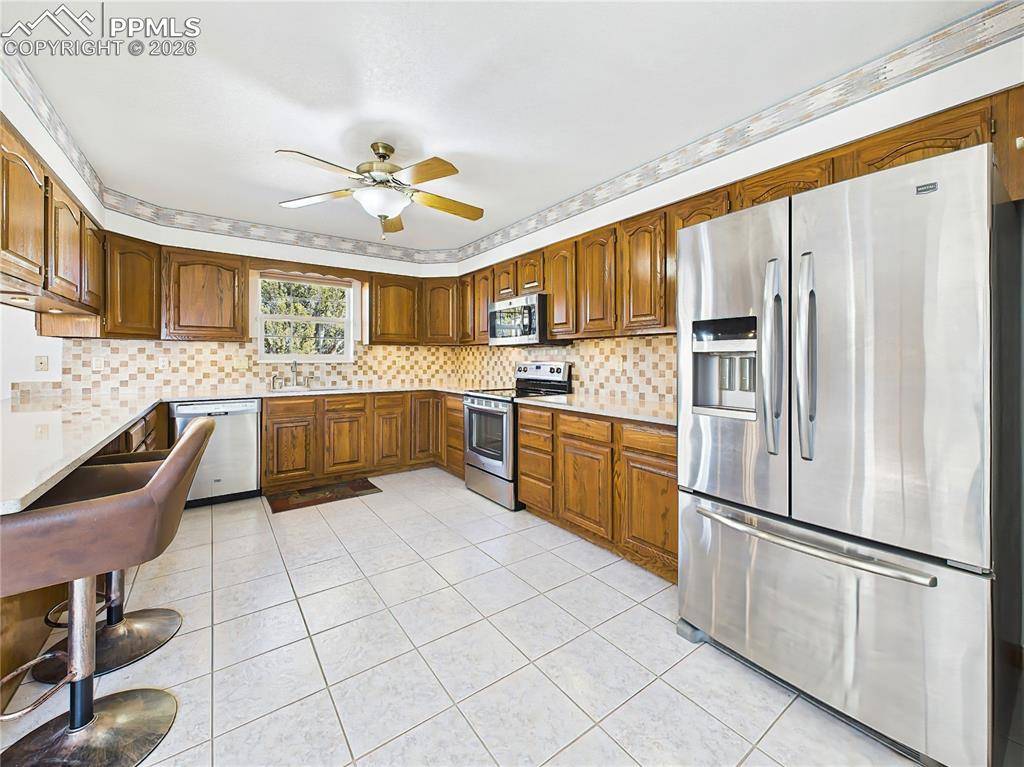 611 Q ST, Penrose, CO 81240