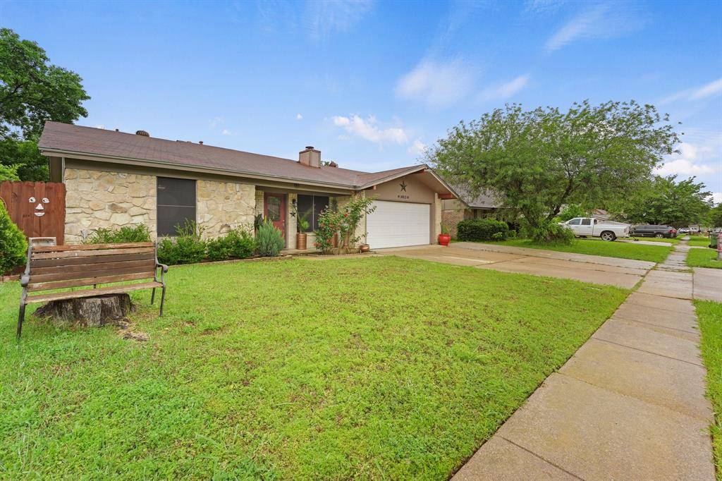 14813 Oakwood Lane, Balch Springs, TX 75180