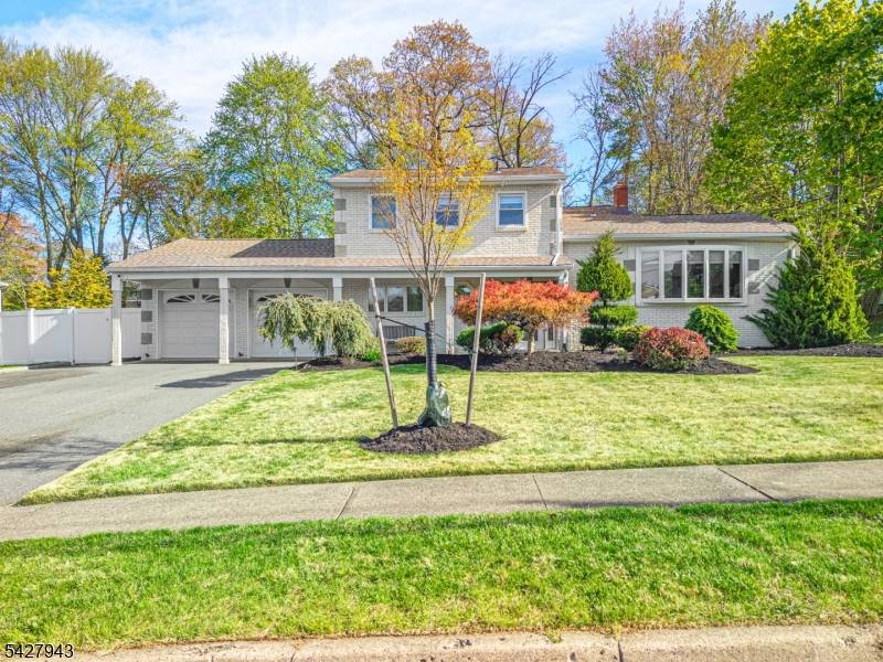 19 Harwood Pl, Wayne Twp., NJ 07470