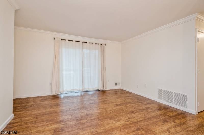 101 Quince Ct, Lawrence Twp., NJ 08648