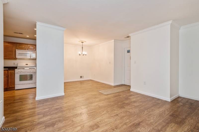 101 Quince Ct, Lawrence Twp., NJ 08648