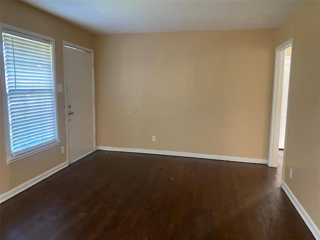 10421 Desdemona Drive, Dallas, TX 75228