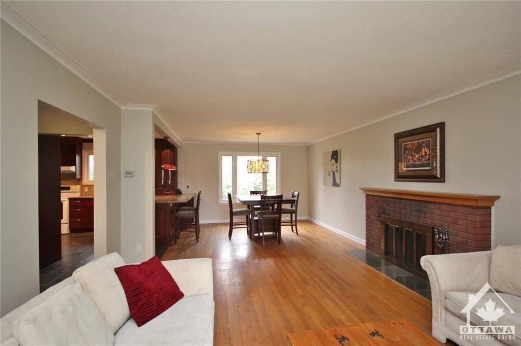 1805 Forman AVE, Belair Park - Copeland Park And Area, ON K2C 1A9