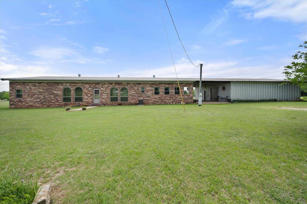 2101 Ridge View Drive, Cleburne, TX 76033