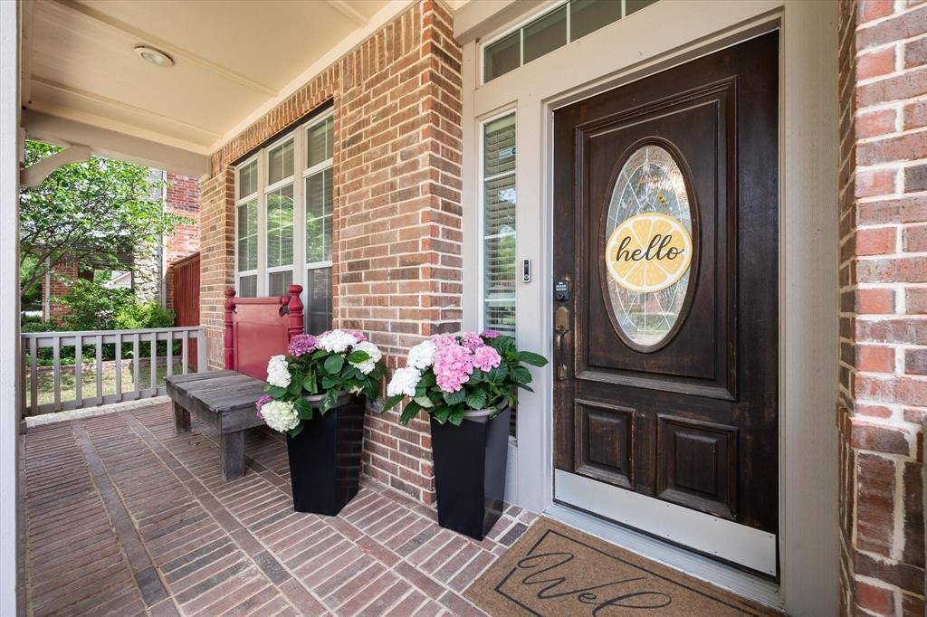 2647 Waterfront Drive, Grand Prairie, TX 75054