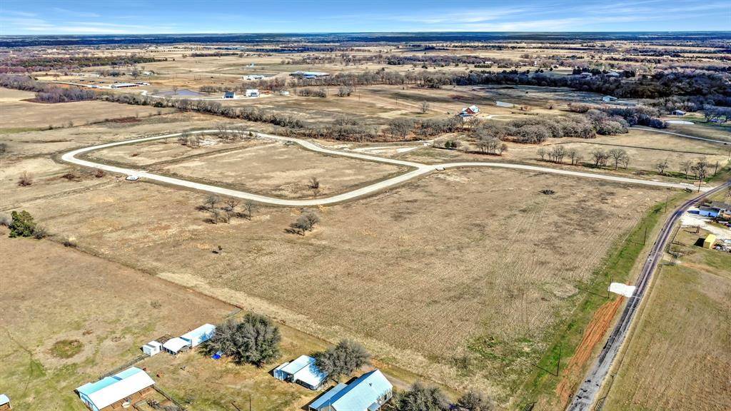 2244 Sundance Road, Whitesboro, TX 76273
