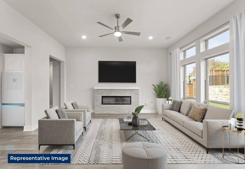 712 S Hidden Lakes Drive, Desoto, TX 75115