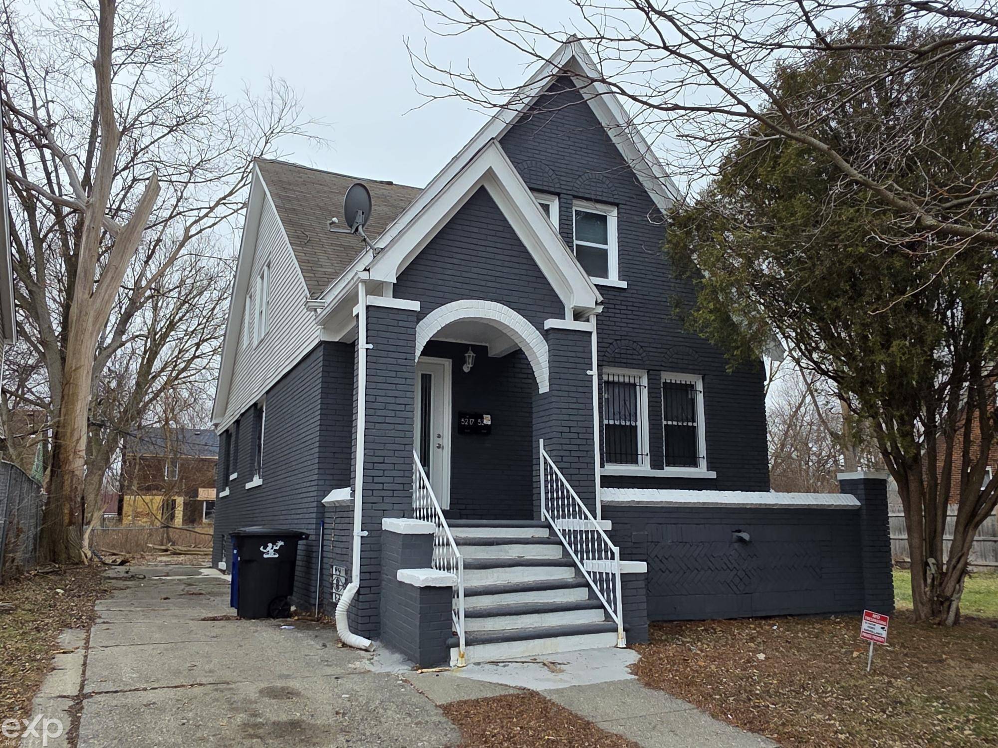 5217 Lakeview ST, Detroit, MI 48213