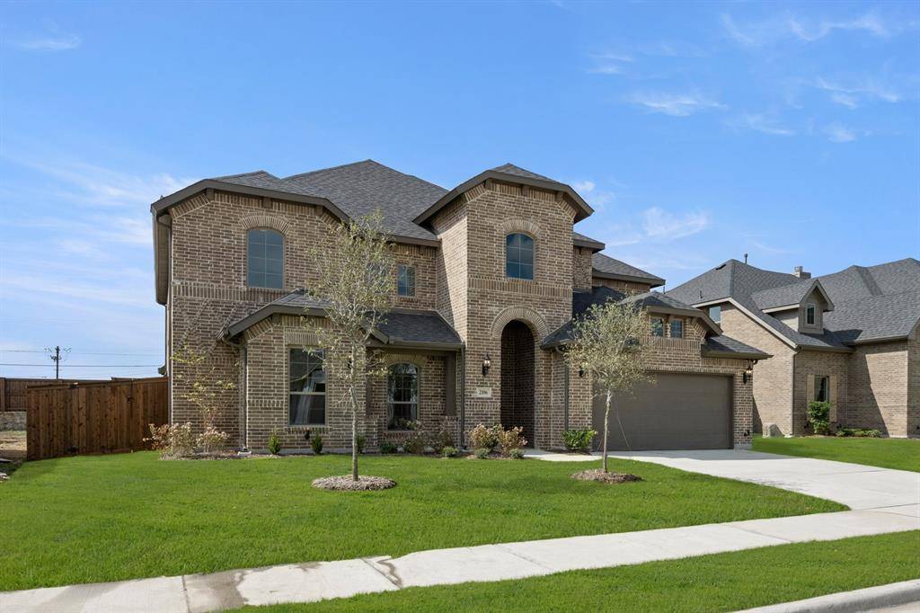 2106 Redding Drive, Mansfield, TX 76084