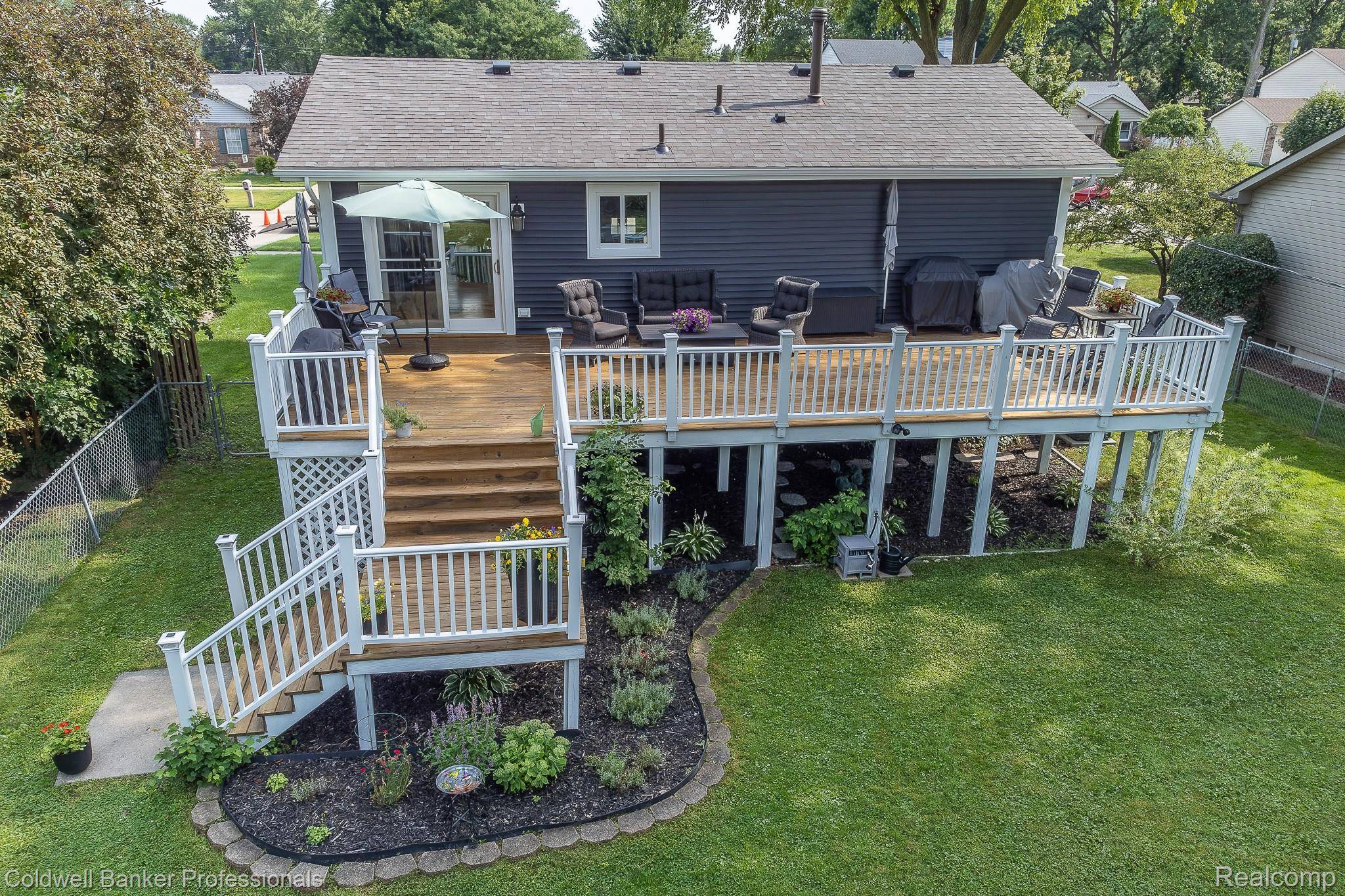 23540 Harvard Shore DR, Clinton Charter Township, MI 48035