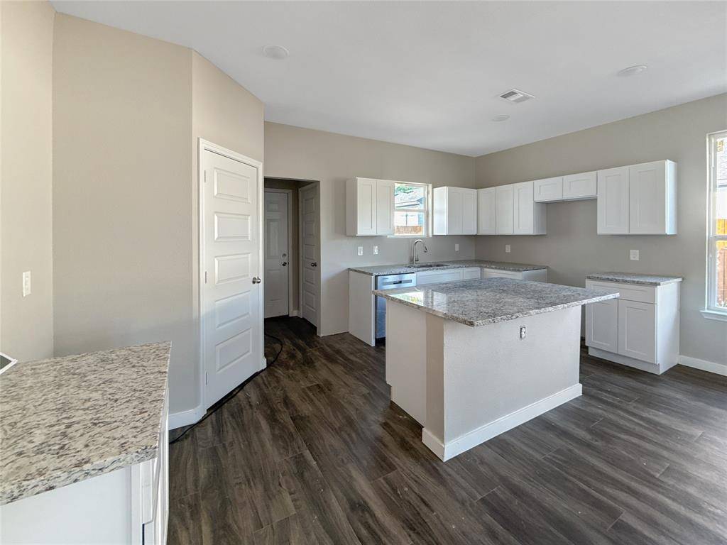 1228 Bessie Street, Fort Worth, TX 76104