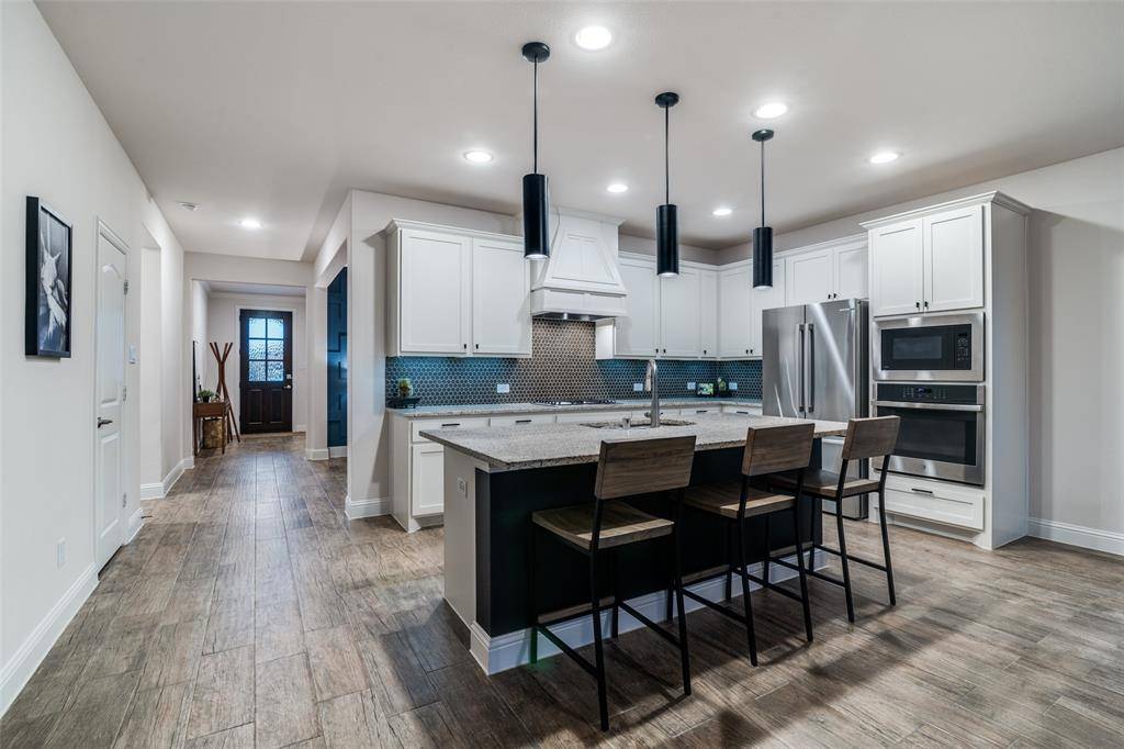 834 Mildren Lane, Fate, TX 75087