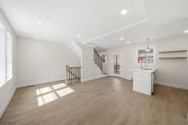 33 Clinton Pl, Morristown Town, NJ 07960