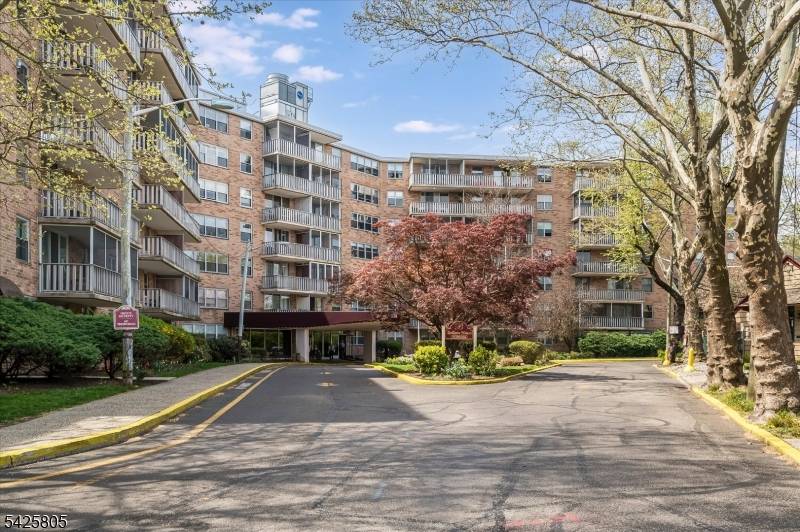 530 Valley Road #3Z, Montclair Twp., NJ 07043