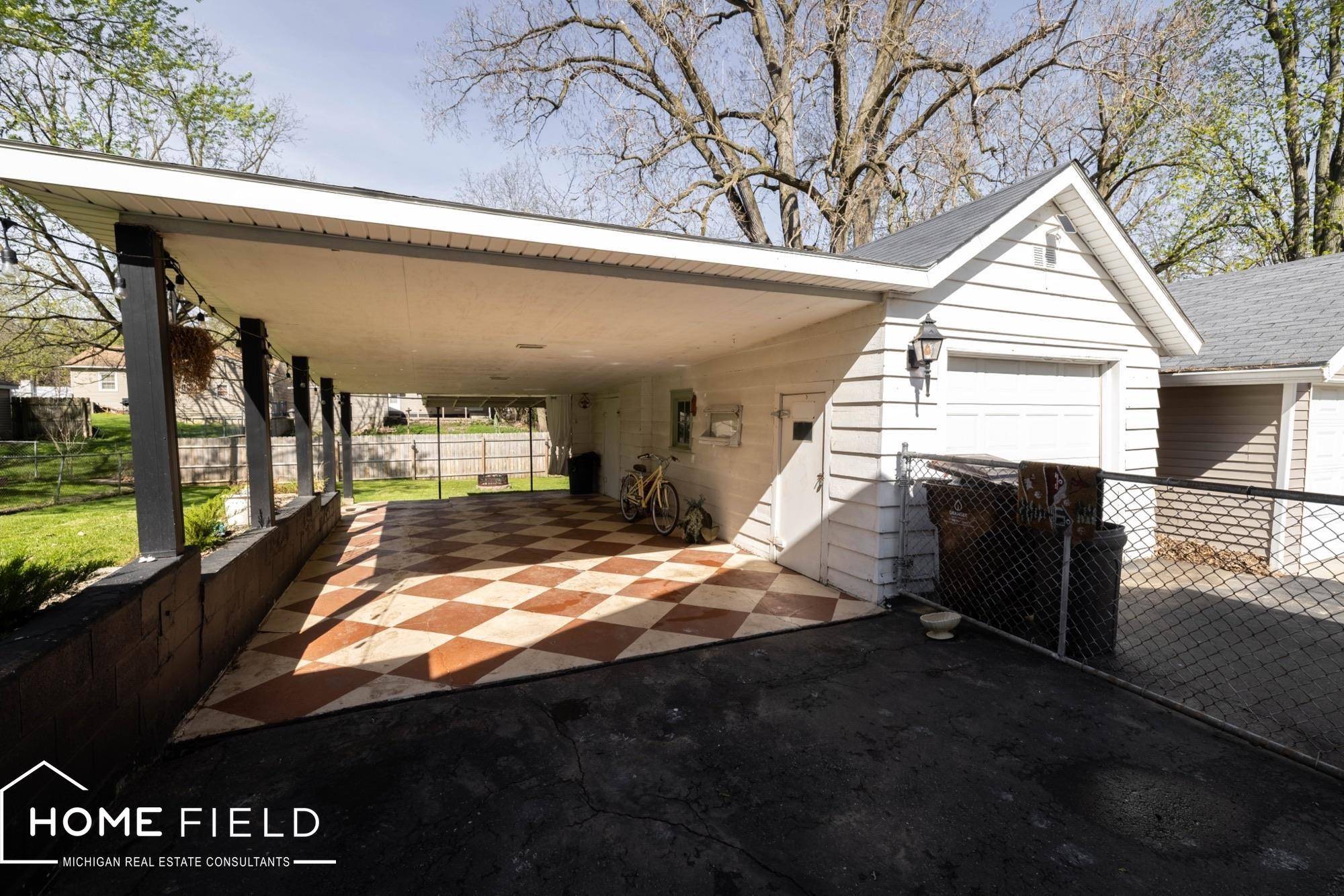 1314 Broadway AVE, Owossocity_shiawassee, MI 48867