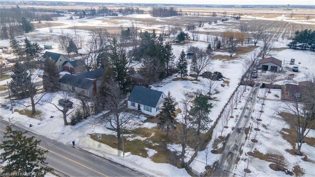 9697 Dickenson RD, Hamilton, ON L0R 1W0