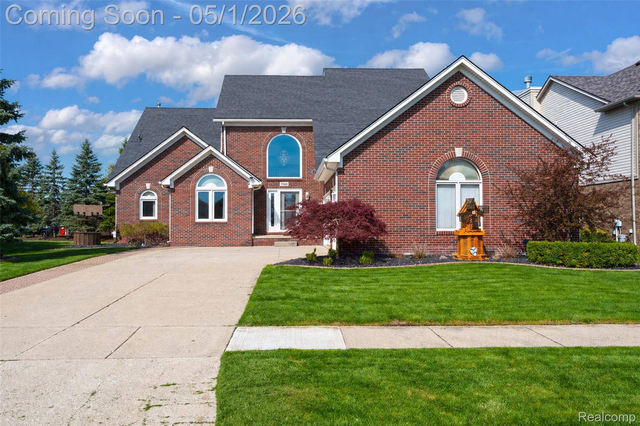 48333 Manchester DR, Macombtownship_macomb, MI 48044