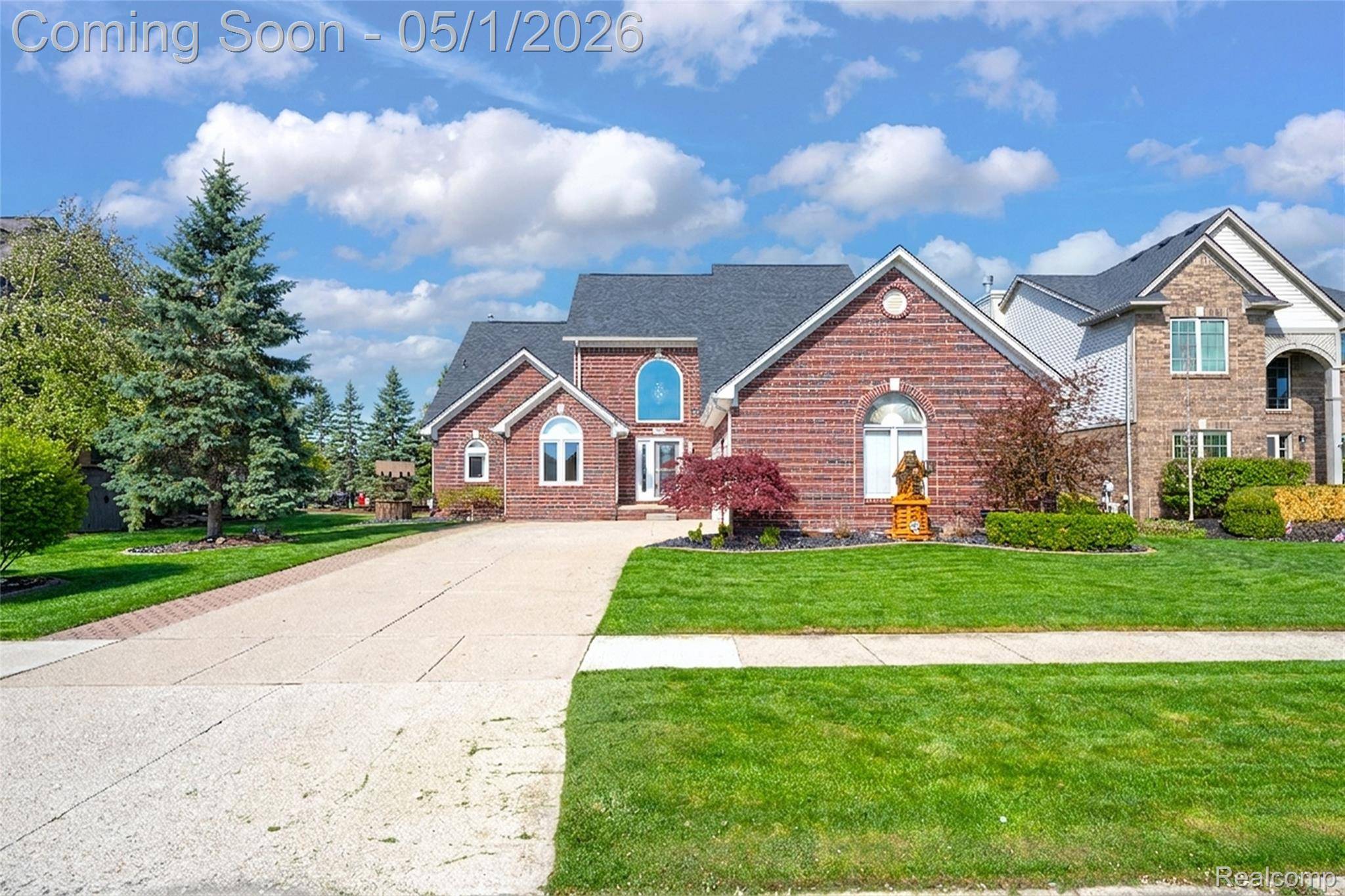 48333 Manchester DR, Macombtownship_macomb, MI 48044