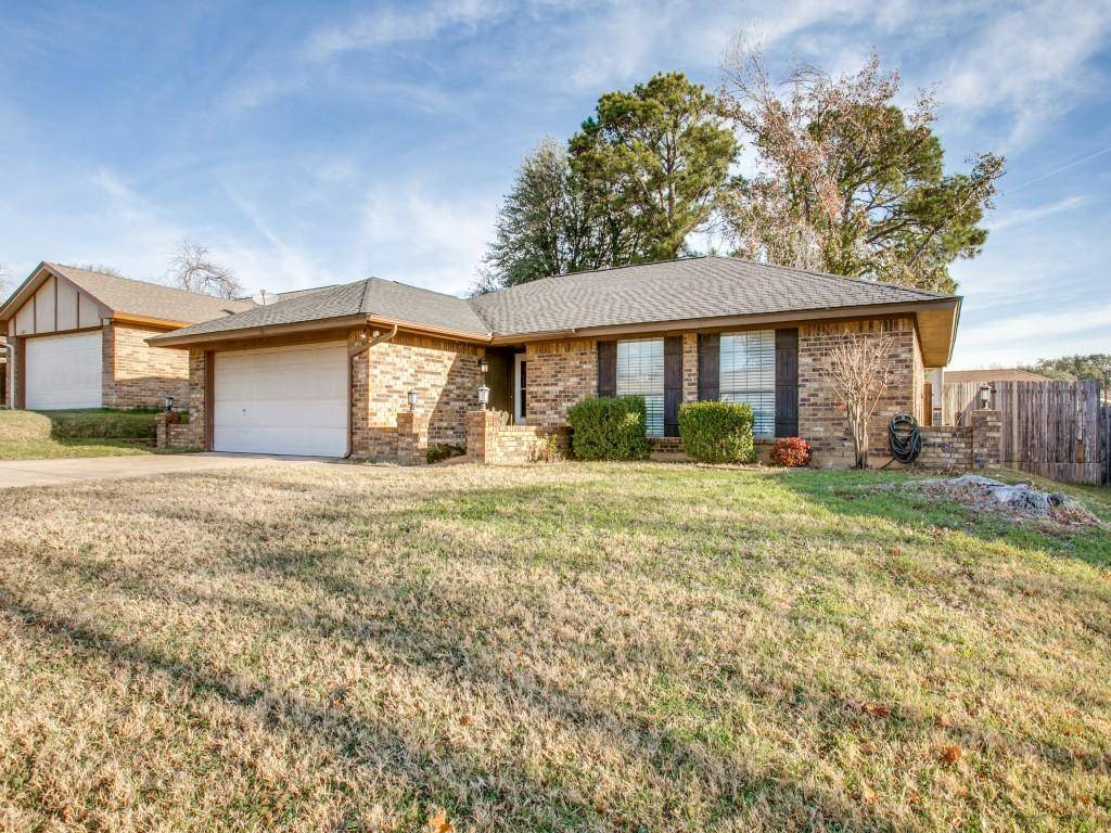 209 Ginger Lane, Euless, TX 76039