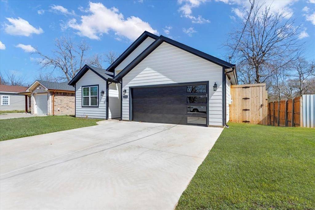 1323 S Montgomery Street, Sherman, TX 75090
