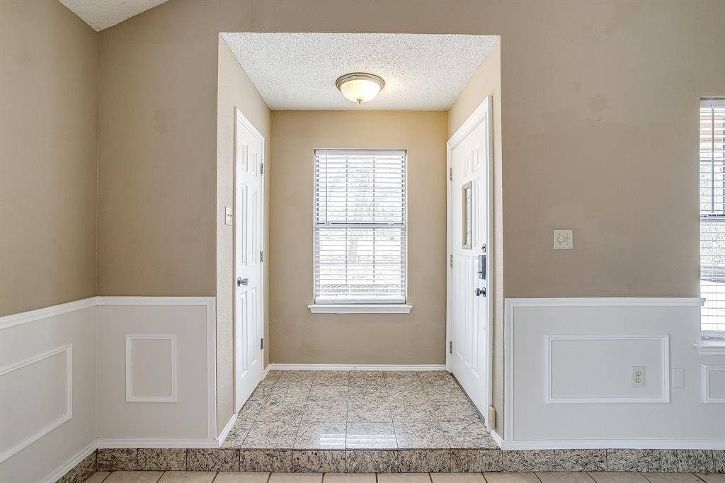 8129 County Road 804, Burleson, TX 76028