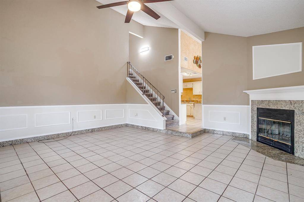 8129 County Road 804, Burleson, TX 76028