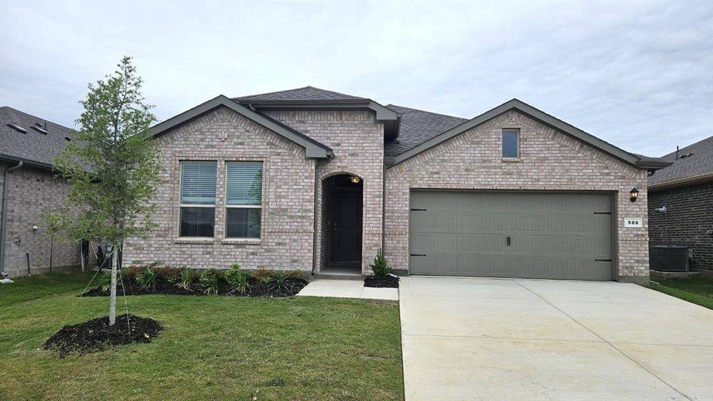 509 BABBLING BROOK Drive, Denton, TX 76259