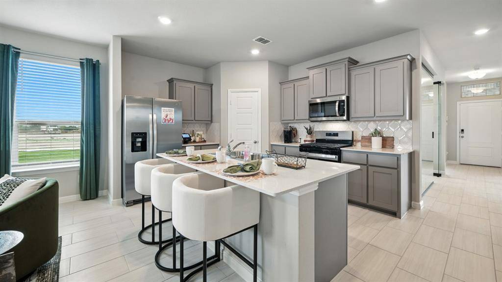 509 BABBLING BROOK Drive, Denton, TX 76259