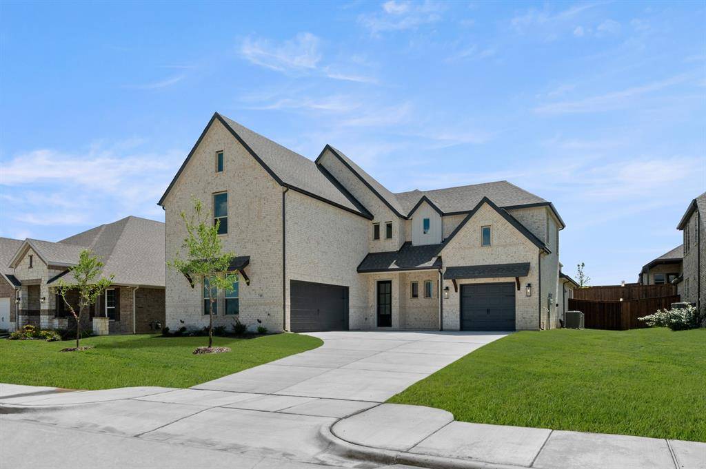 748 Brozgold Avenue, Midlothian, TX 76065