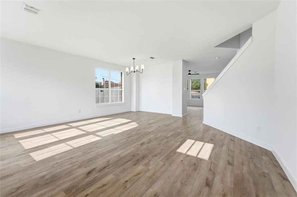 7301 Tin Cup Drive, Arlington, TX 76001