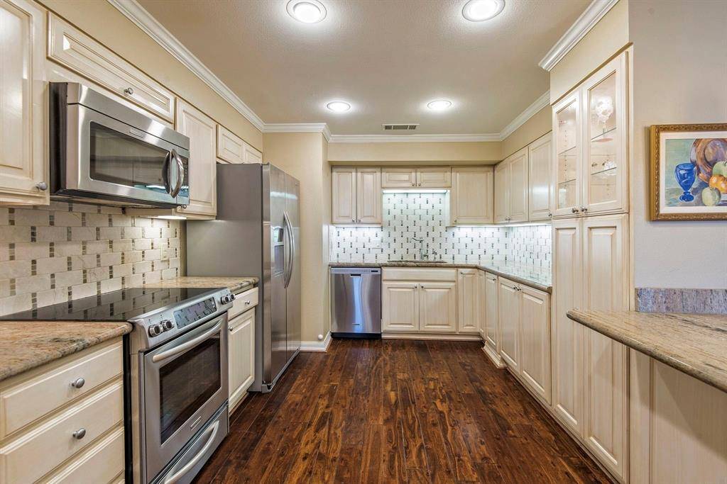 5200 Keller Springs Road #520, Dallas, TX 75248