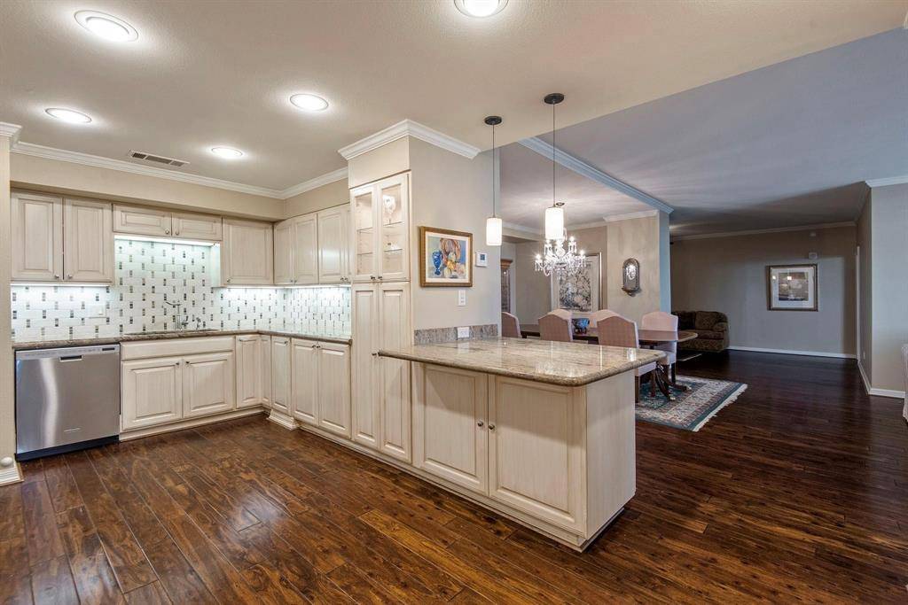 5200 Keller Springs Road #520, Dallas, TX 75248