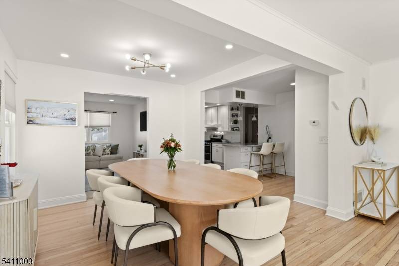 132 Cresthill Ave, Clifton City, NJ 07012