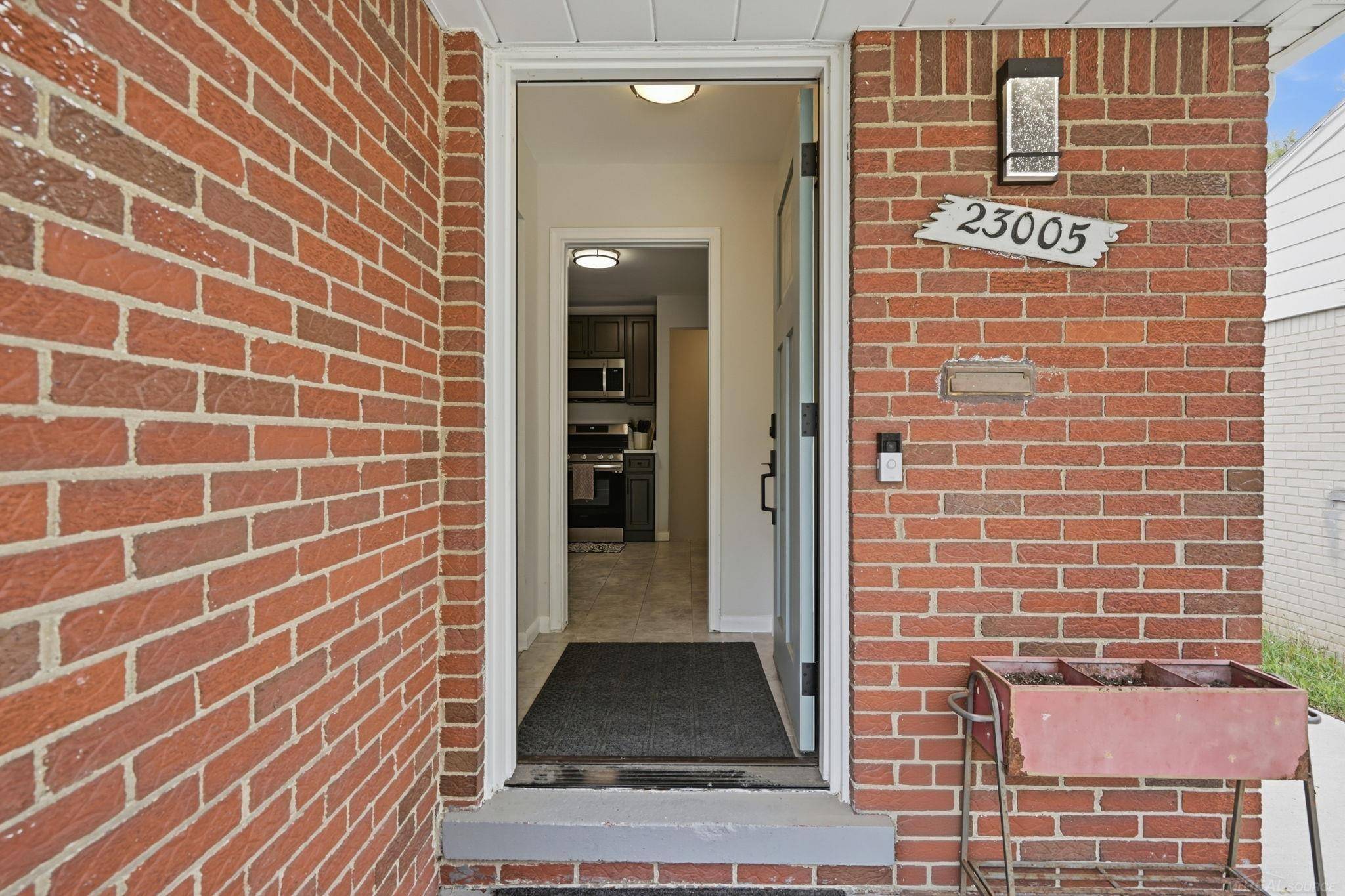 23005 Church ST, Oak Park, MI 48237