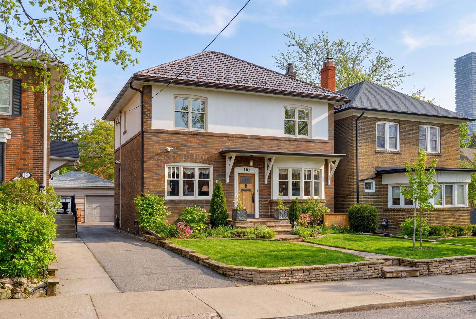 110 Hillsdale AVE W, Toronto C03, ON M5P 1G5