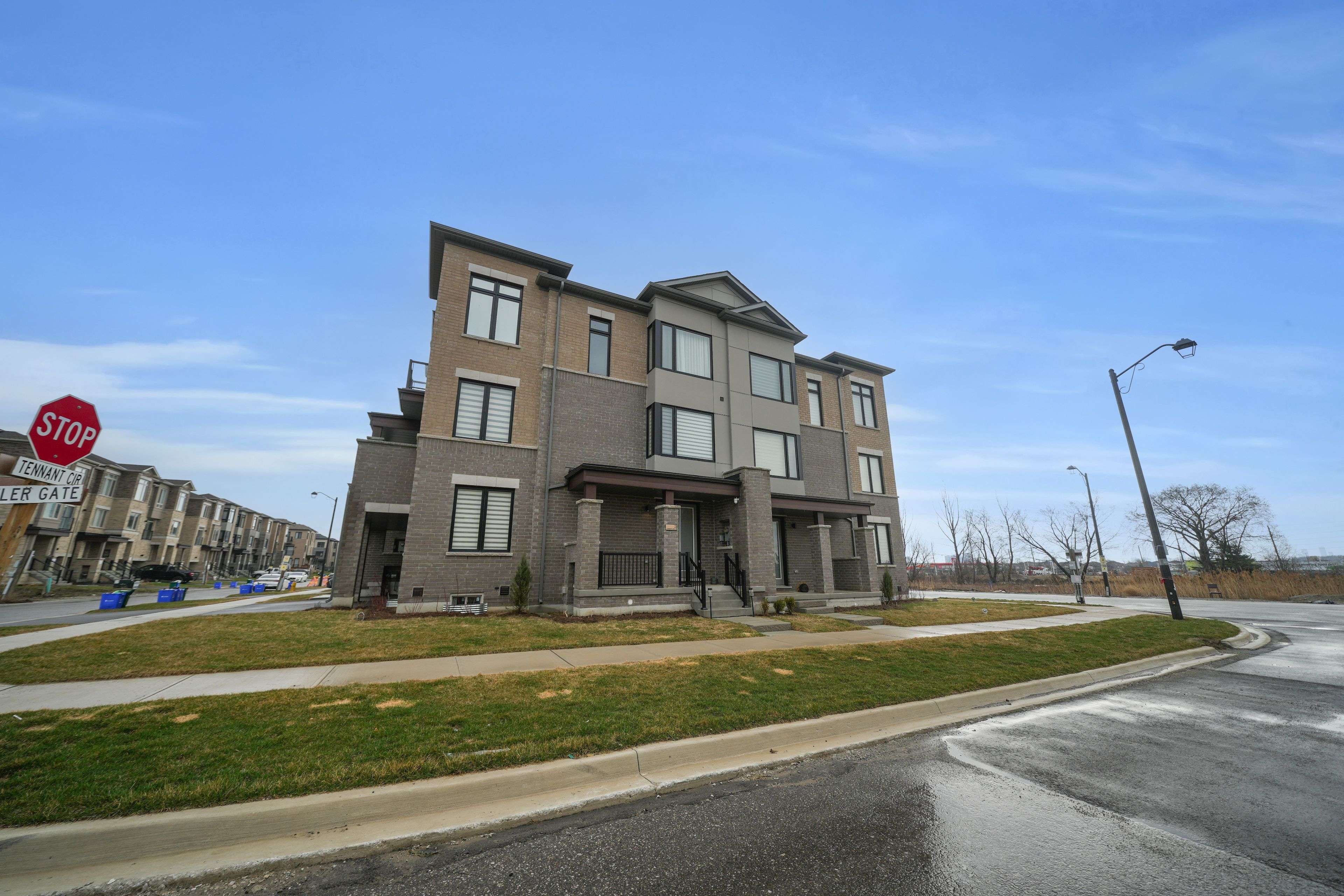 3 Tennant CIR, Vaughan, ON L4H 5L2