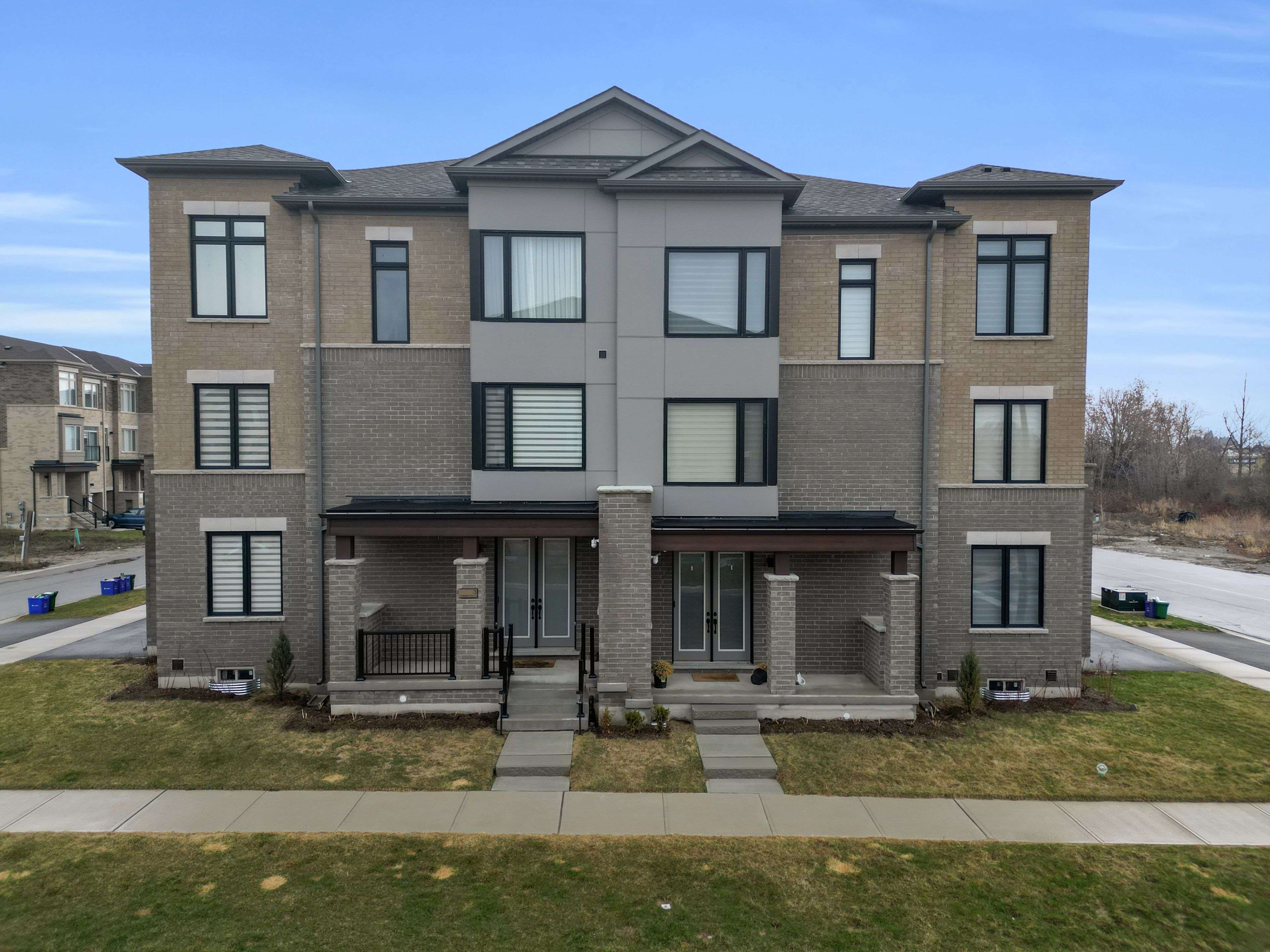 3 Tennant CIR, Vaughan, ON L4H 5L2